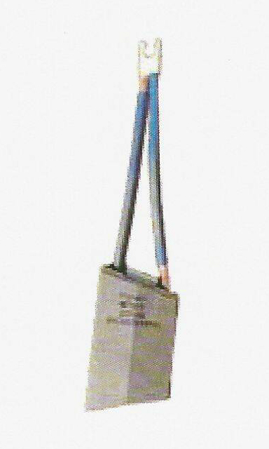 [VE4034 // BRUSH R318 - VE4034 // 730E AC, 730E DC / Komatsu Ltd.] VE4034: Carbon Brush R318